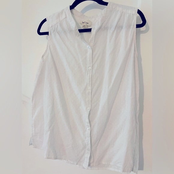 LAND ‘N SEA - light breezy white button down tank blouse - XL - Picture 1 of 2